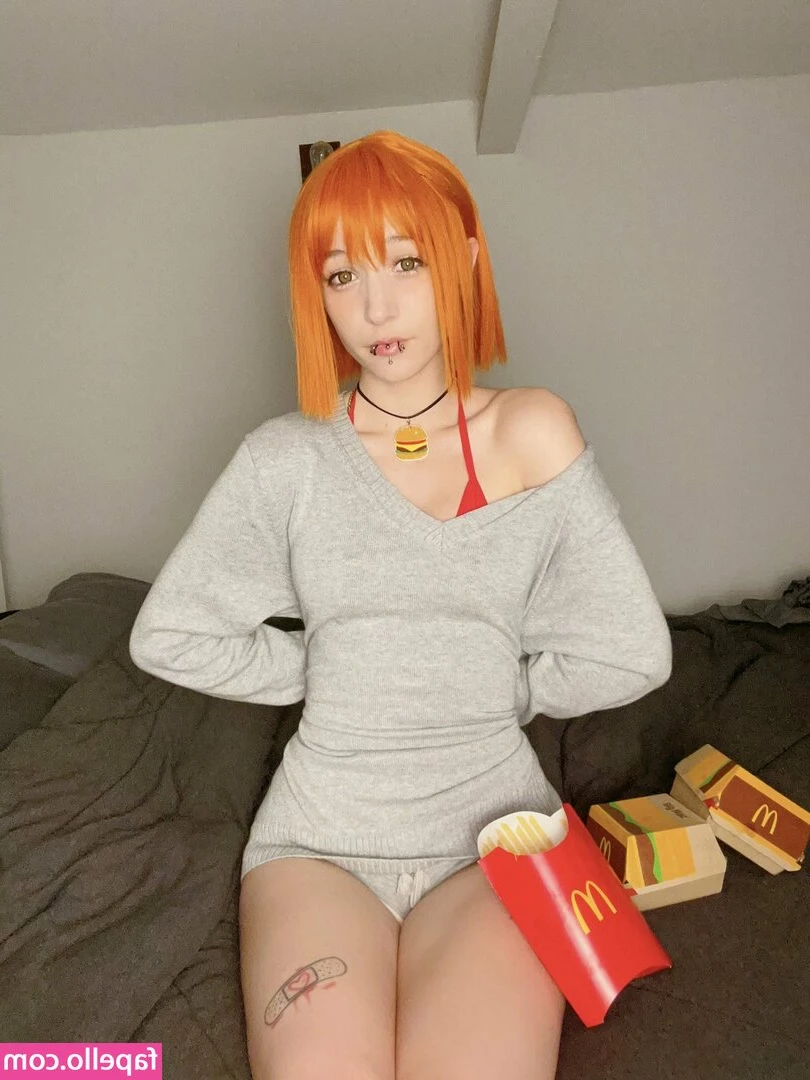 sminkyzzz [ sminkyzzz-1 ] - Greedy for having something  anything in my open mouth